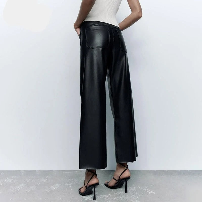 PANTALONES DE CUERO