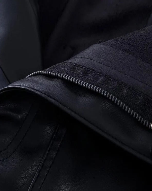 PANTALONES DE CUERO