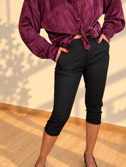 Pantalón Capri Corte Chino