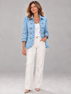 Chaqueta Amaia con volantes en color azul cielo